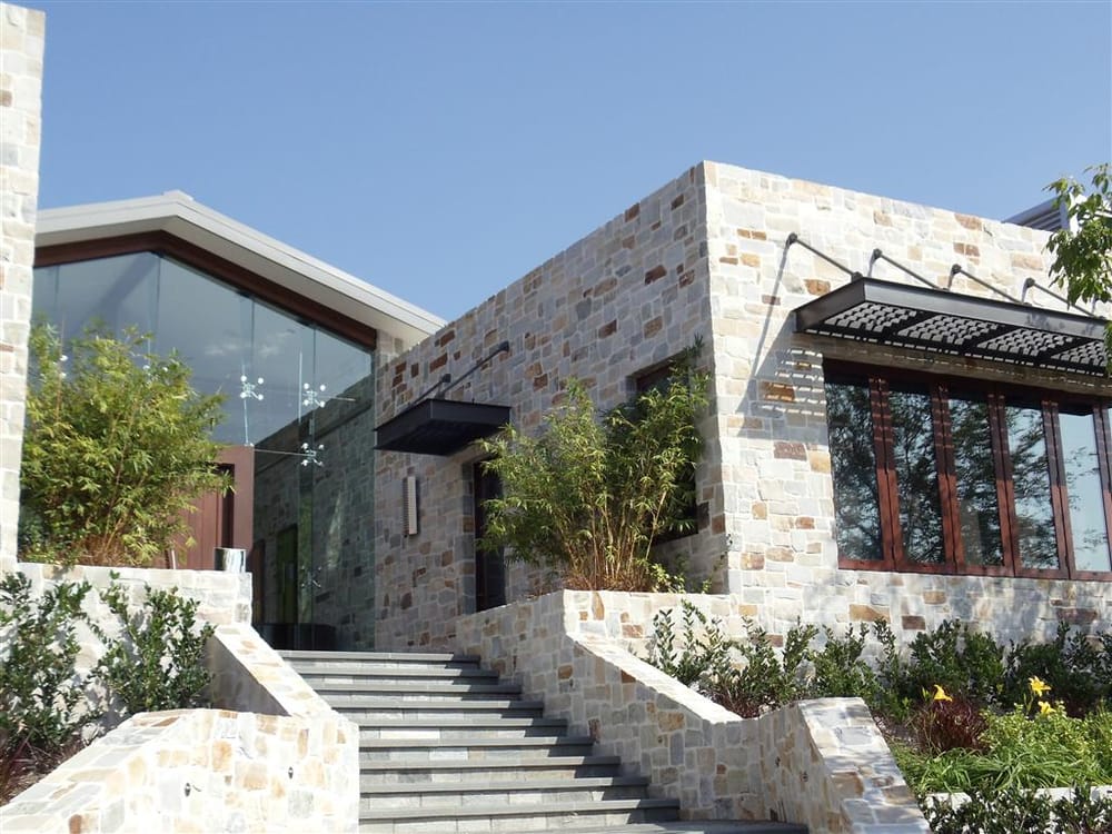 Window cleaning in Irvine